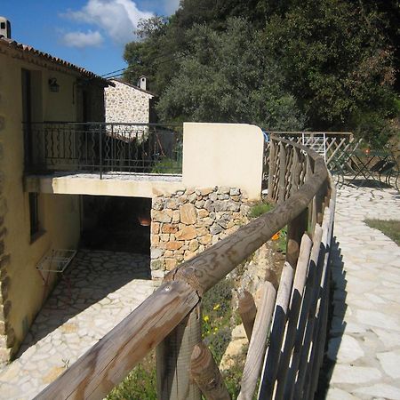 Les Gites Du Lac Montauroux Εξωτερικό φωτογραφία